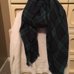 sweater and scarf bundle xxl fits xl